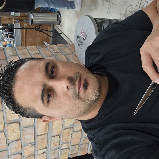 Dariel Chia